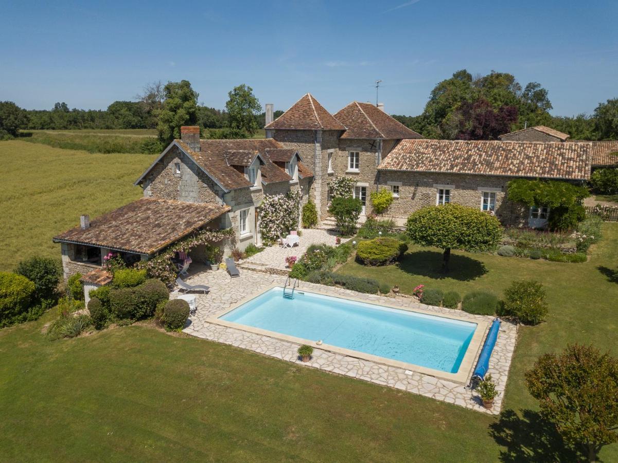Chambres D'Hotes La Pocterie Vouneuil-sur-Vienne Bagian luar foto