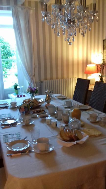 Chambres D'Hotes La Pocterie Vouneuil-sur-Vienne Bagian luar foto